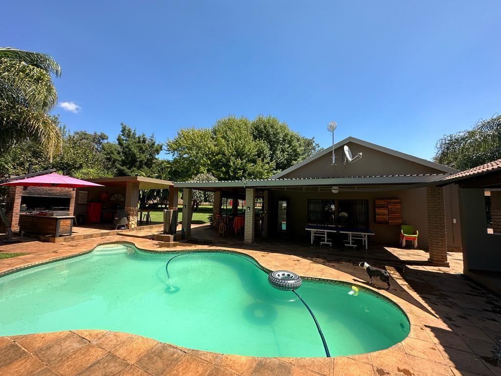 4 Bedroom Property for Sale in Waterkloof North West